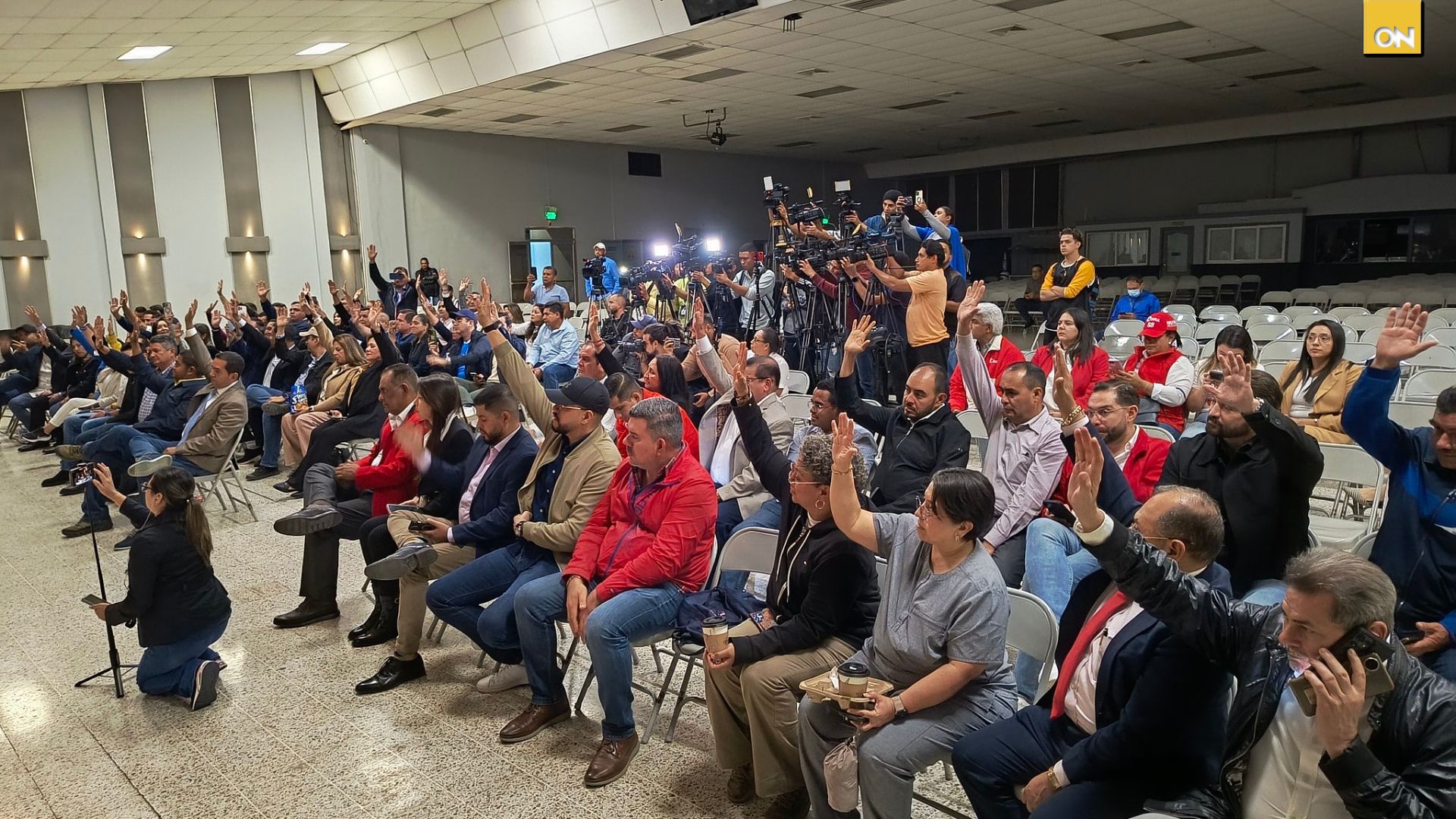 Diputados de oposición aprueban dejar sin valor y efecto la Comisión Permanente del CN