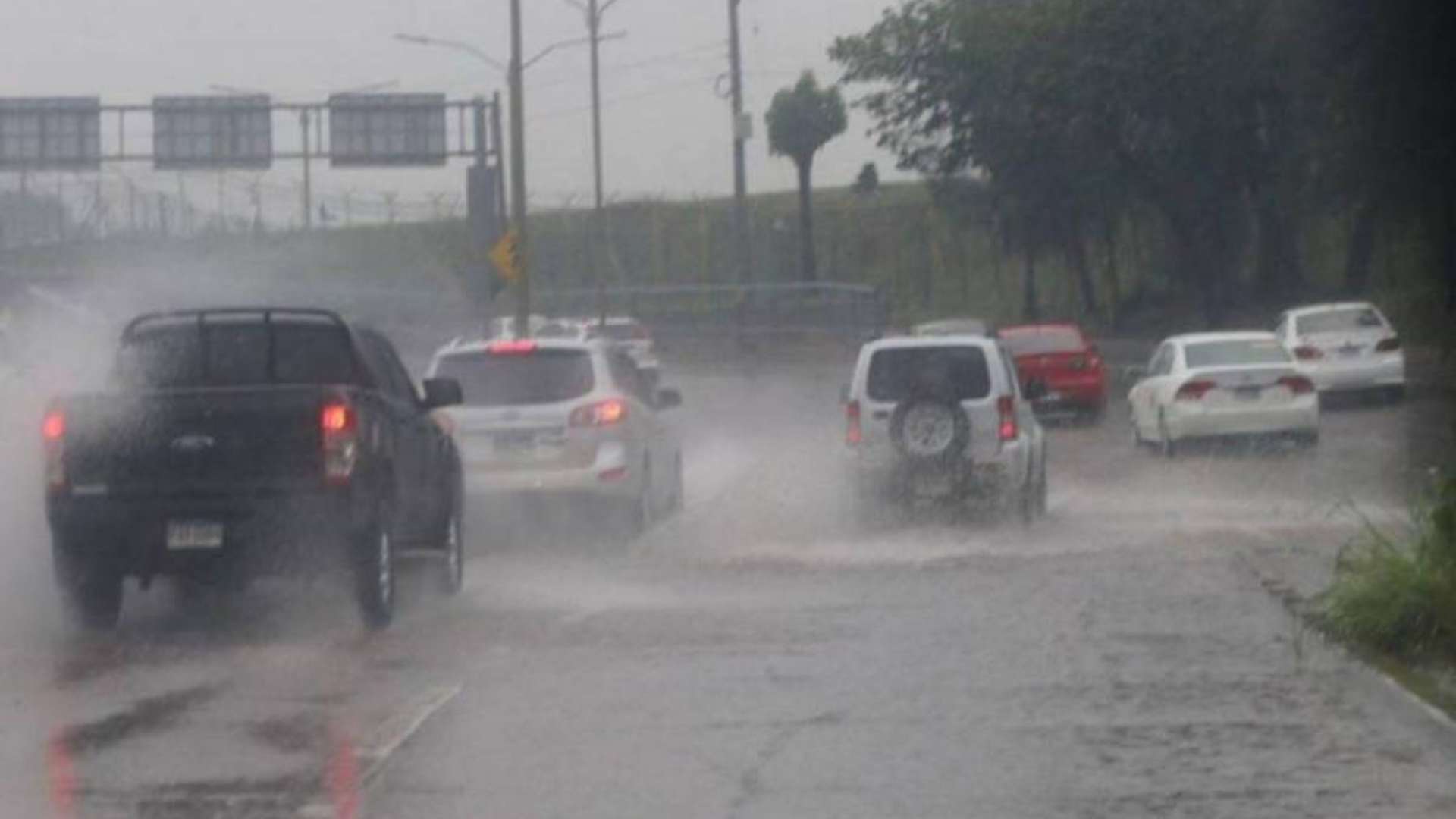 Honduras registrará lluvias este miércoles por influencia de vaguada en altura; conoce en qué zonas