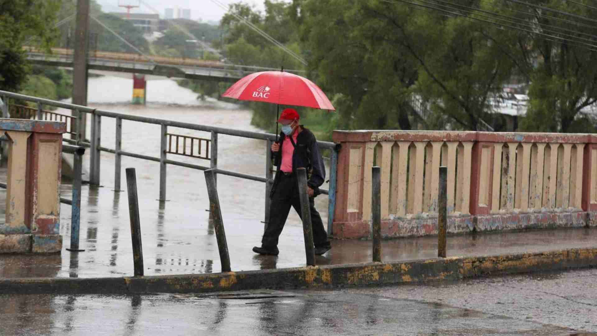 Convergencia de viento y humedad generará lluvias en Honduras