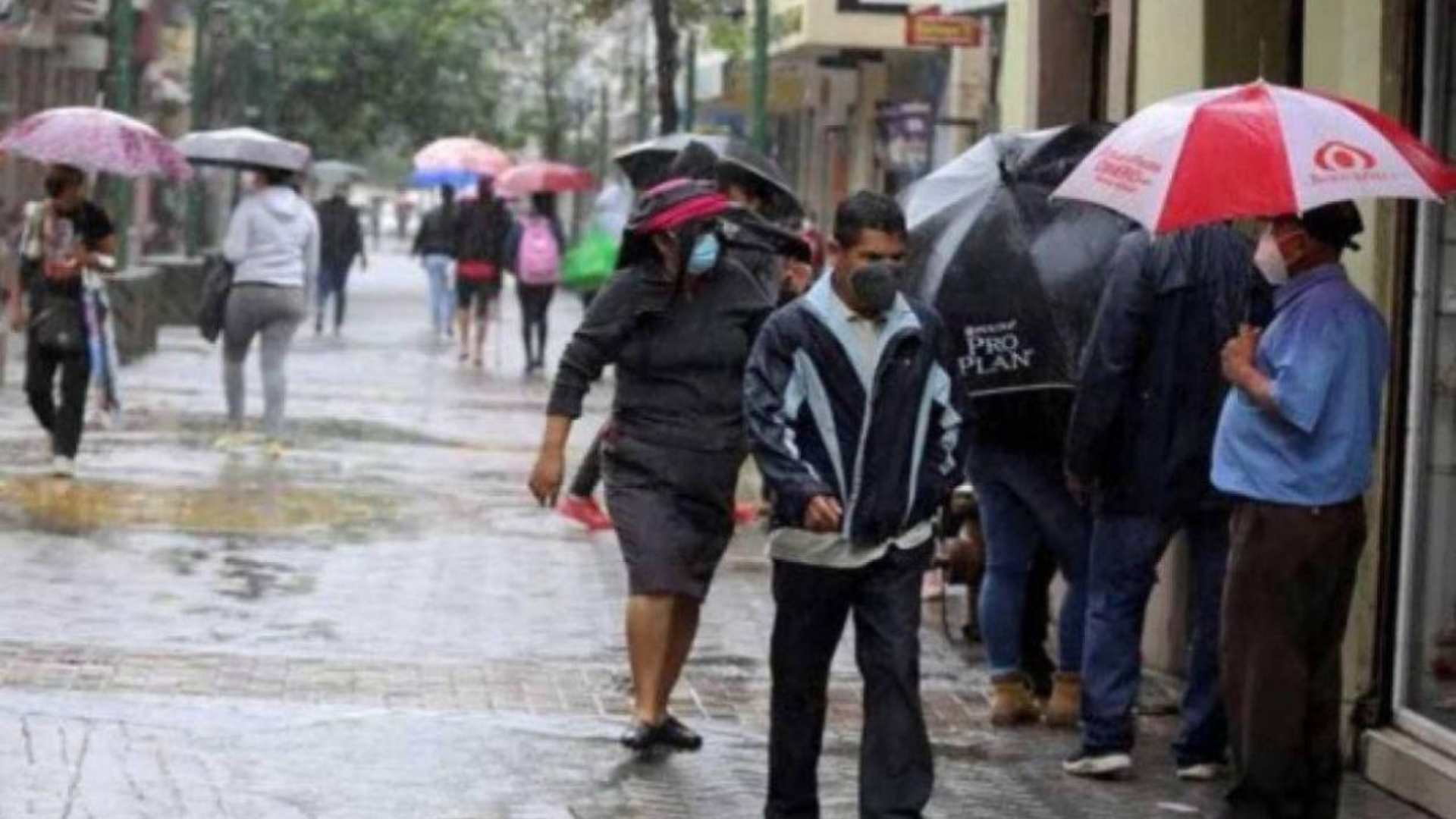 Masa de aire frío deja lluvias y ambiente fresco en gran parte de Honduras