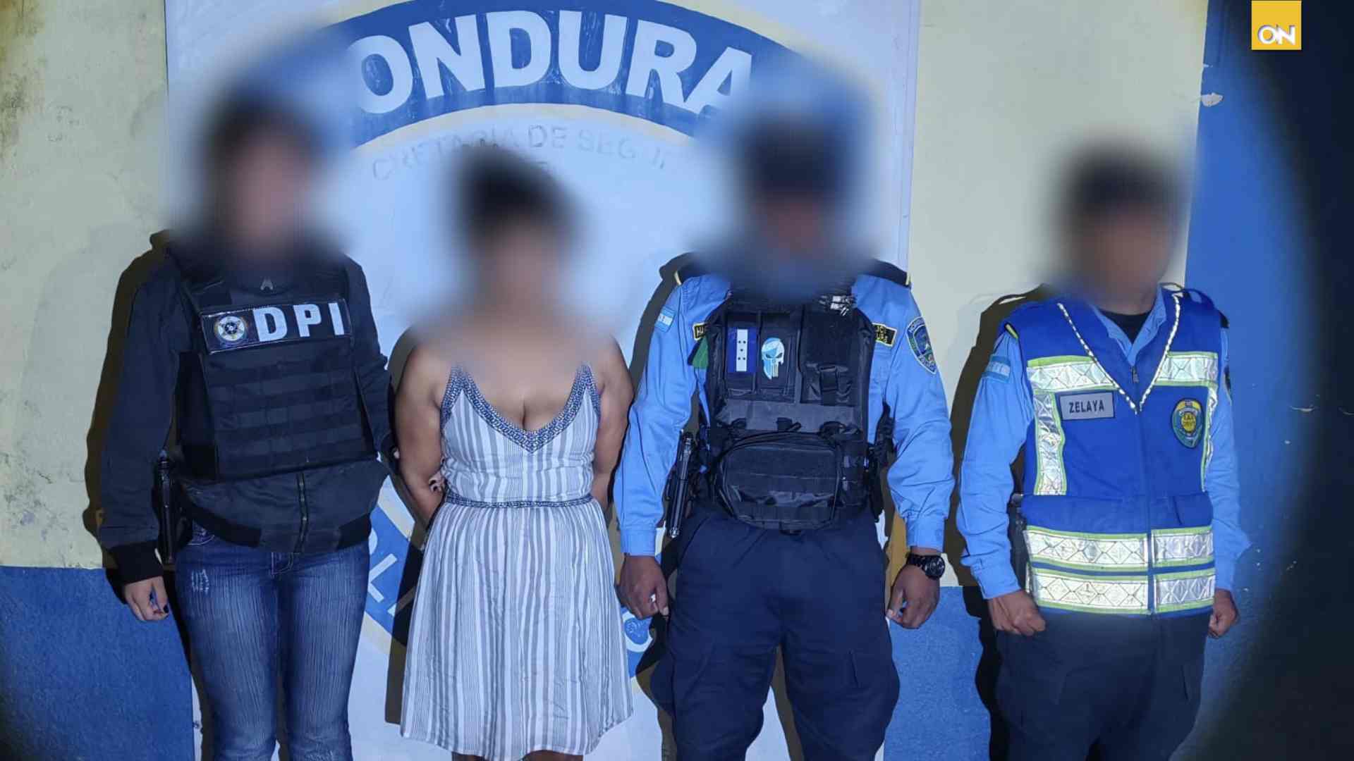 mujer detenida