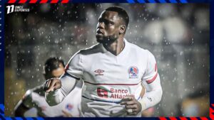 Comunicaciones busca fichar a Yustin Arboleda y Kevin López del Olimpia