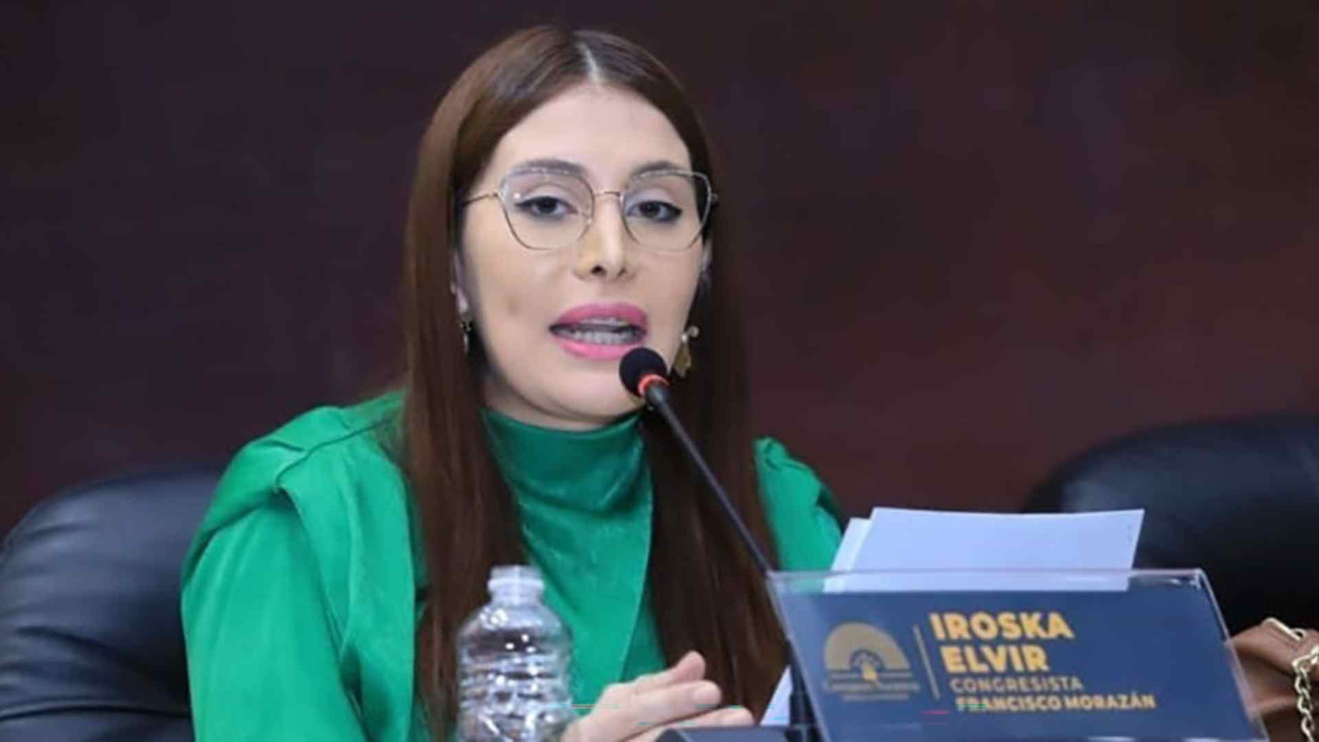 Iroshka Elvir: “Soy diputada electa, la más votada de mi partido, y defiendo la voluntad del pueblo”