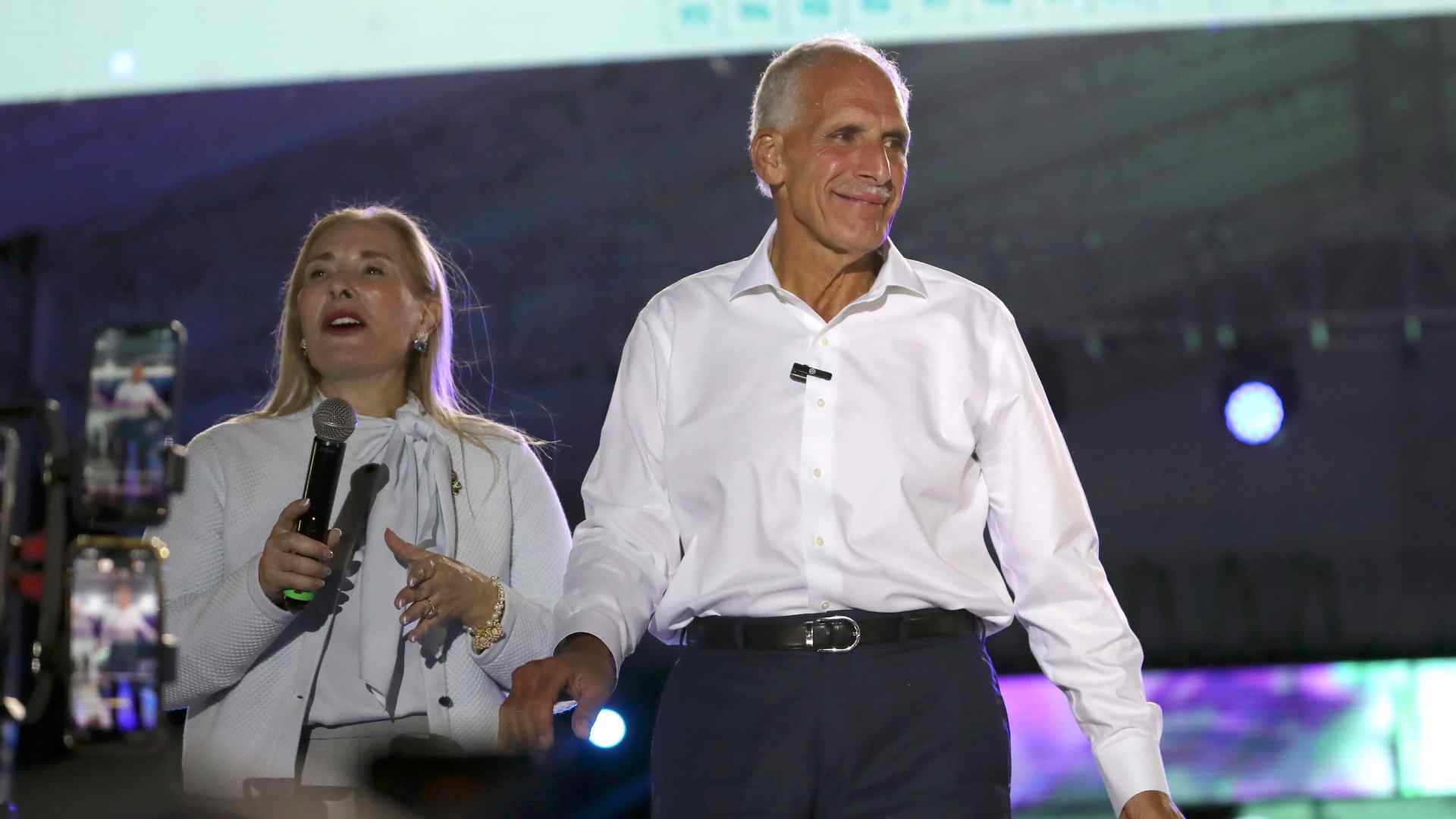 ¿Quiénes acompañan a Nasry Asfura en la presidencia del gobierno de Honduras?