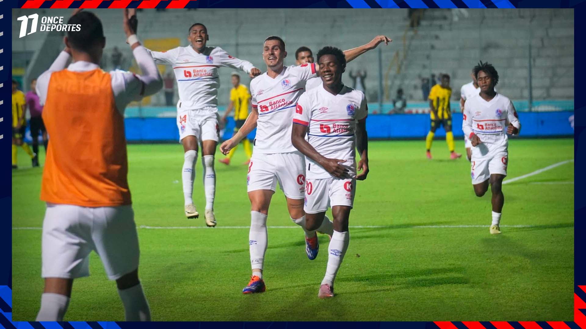Olimpia vence 1-0 a Real España con gol de Moncada y recupera figuras para la Final
