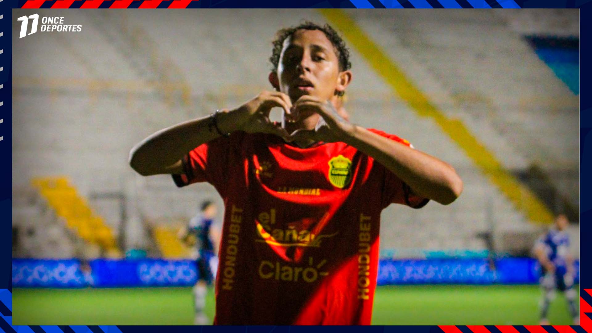Real España vence 2-0 a Motagua en el Nacional y lidera la Triangular