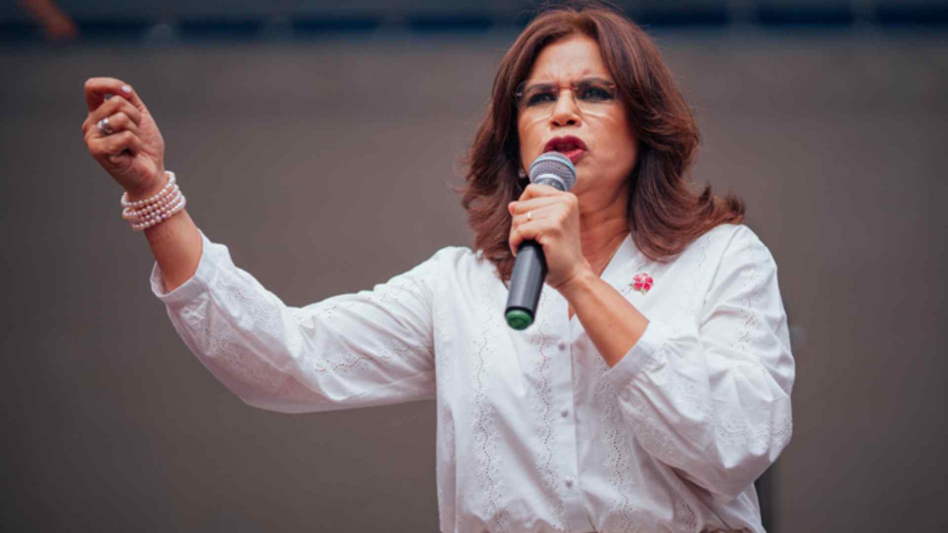 Rixi Moncada respalda a Manuel Zelaya y llama a movilización; denuncia fraude electoral
