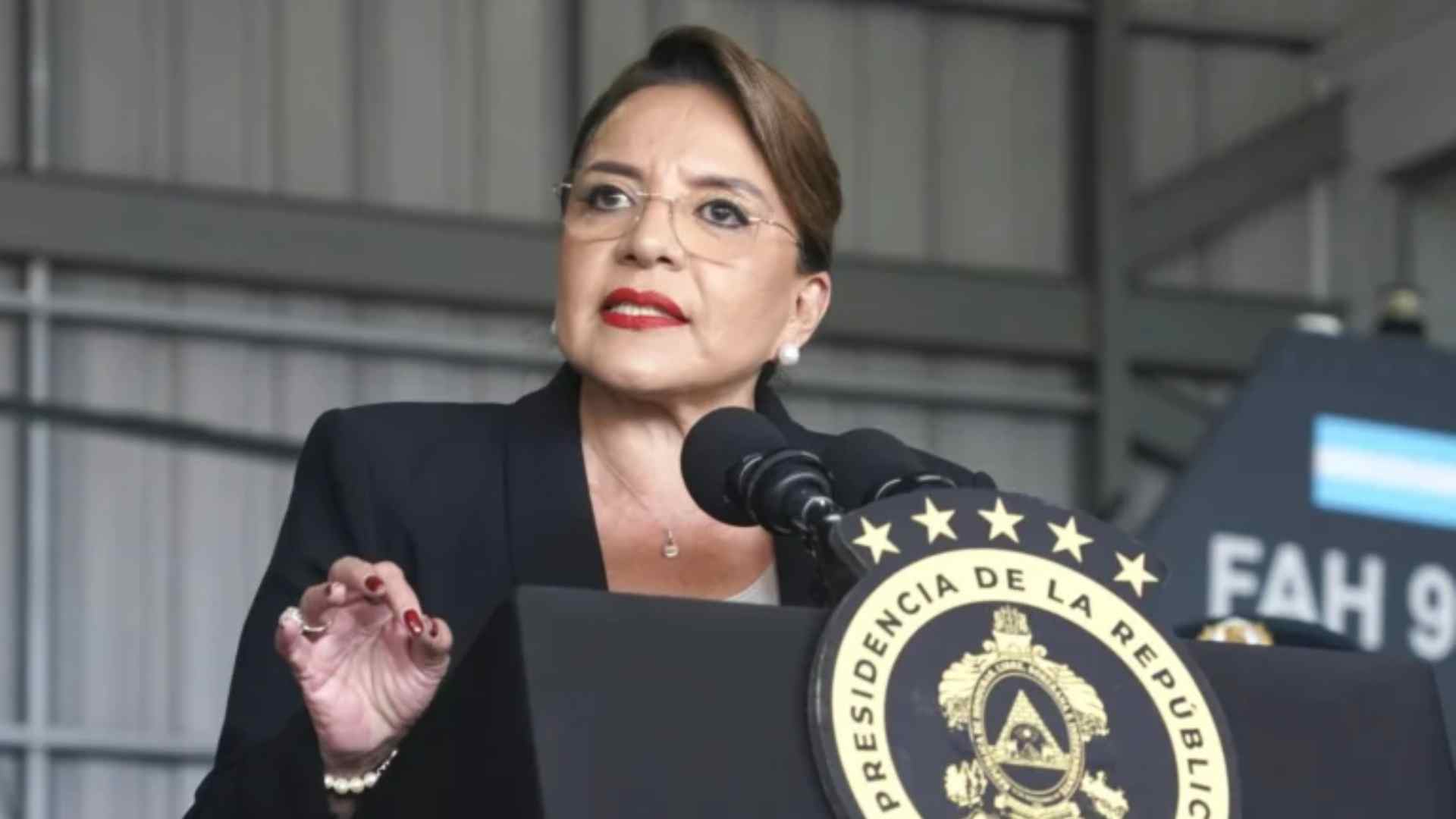 Xiomara Castro anuncia que llevará el proceso electoral a instancias internacionales y prepara denuncia formal