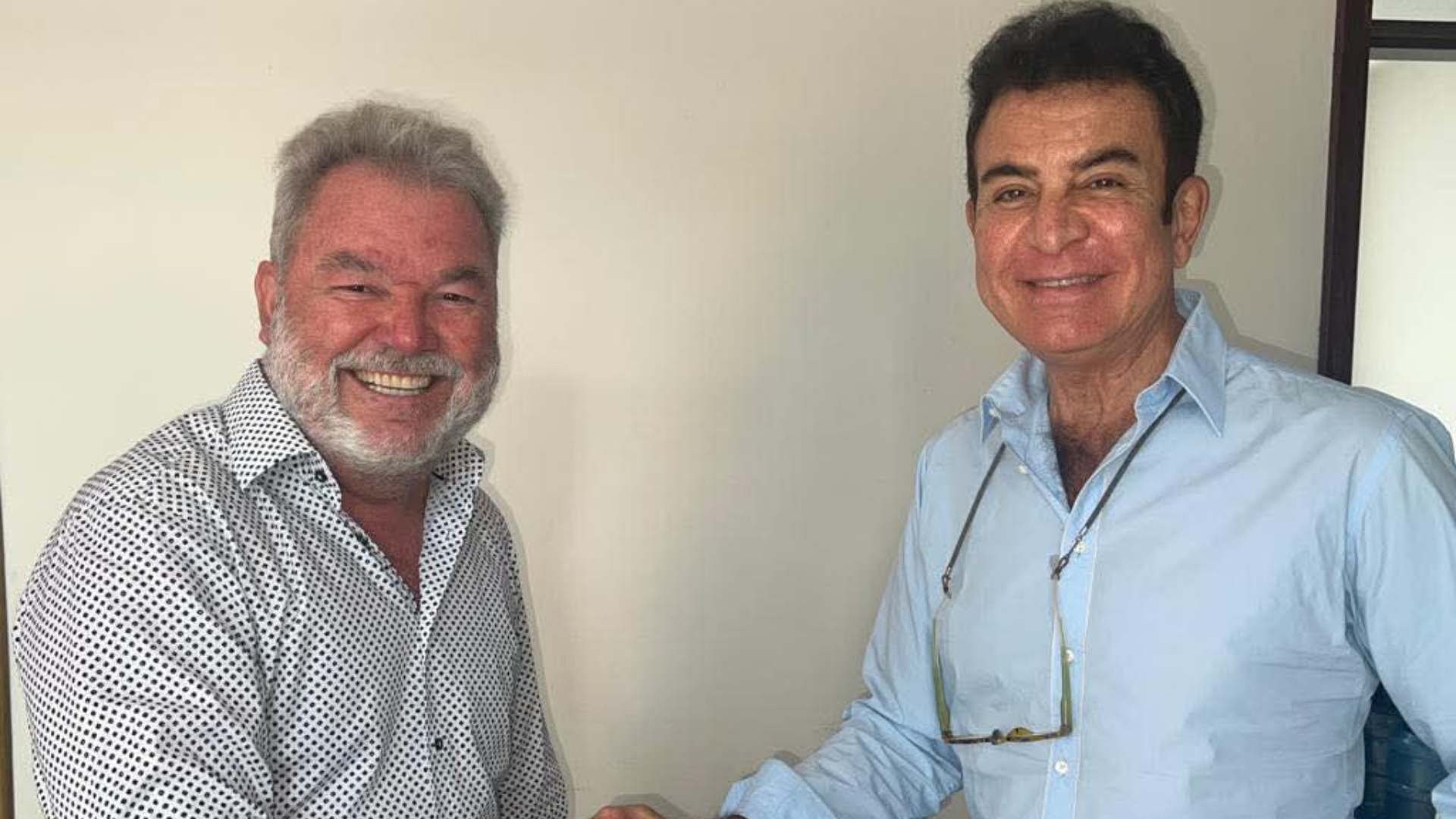 Roberto Contreras lanza dardo a Salvador Nasralla: “Es muy ingenuo para la política, su campaña fue de aire y redes sociales”