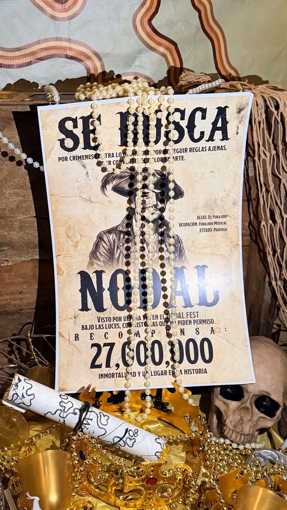Christian Nodal celebra sus 27 años al estilo pirata y junto a Ángela Aguilar