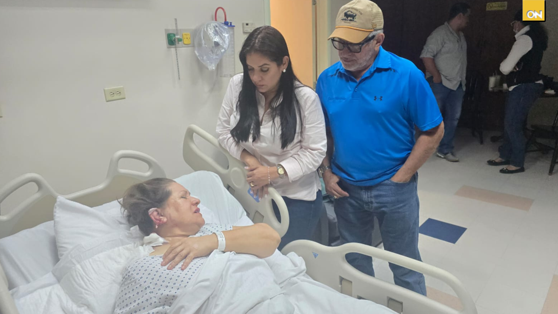 Esposo e hija de Gladis Aurora López