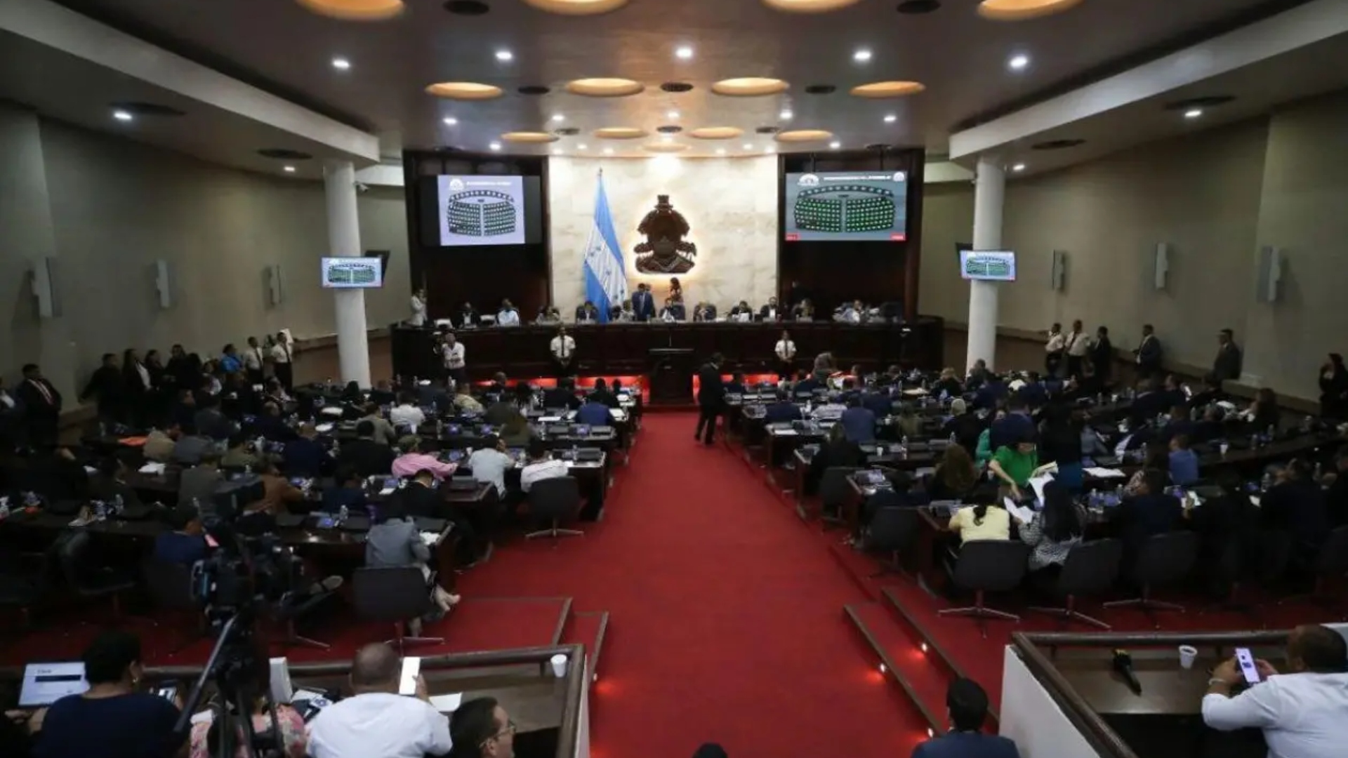 ¿Qué es la Junta Directiva provisional del Congreso Nacional y qué facultades tiene?