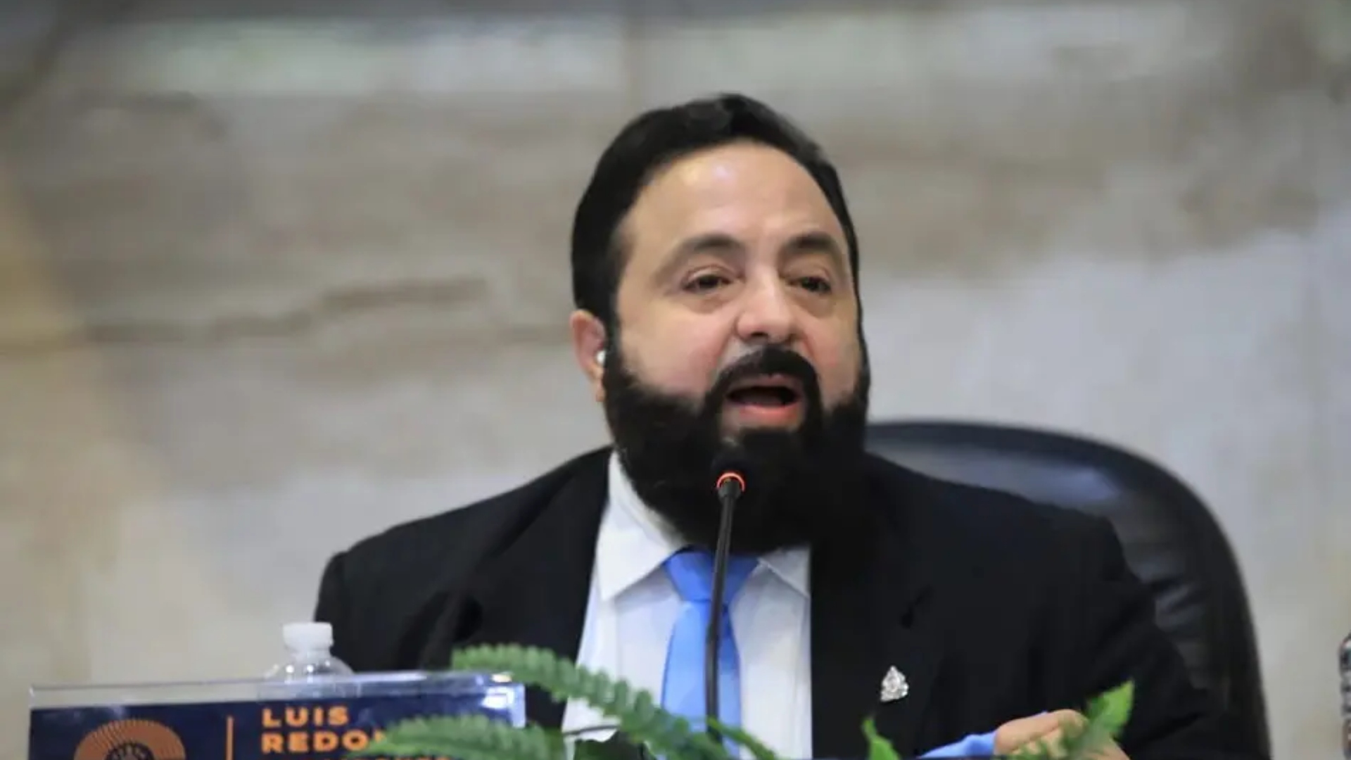 Luis Redondo da ultimátum: si el CNE no inicia reconteo, lo hará el Congreso Nacional