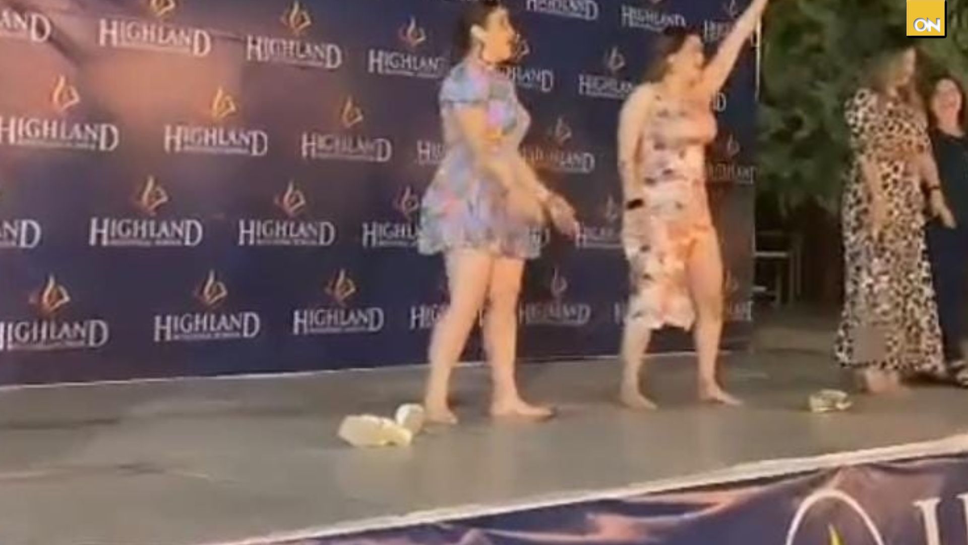Madres desacatadas por ganar concurso del 10 de mayo en escuela