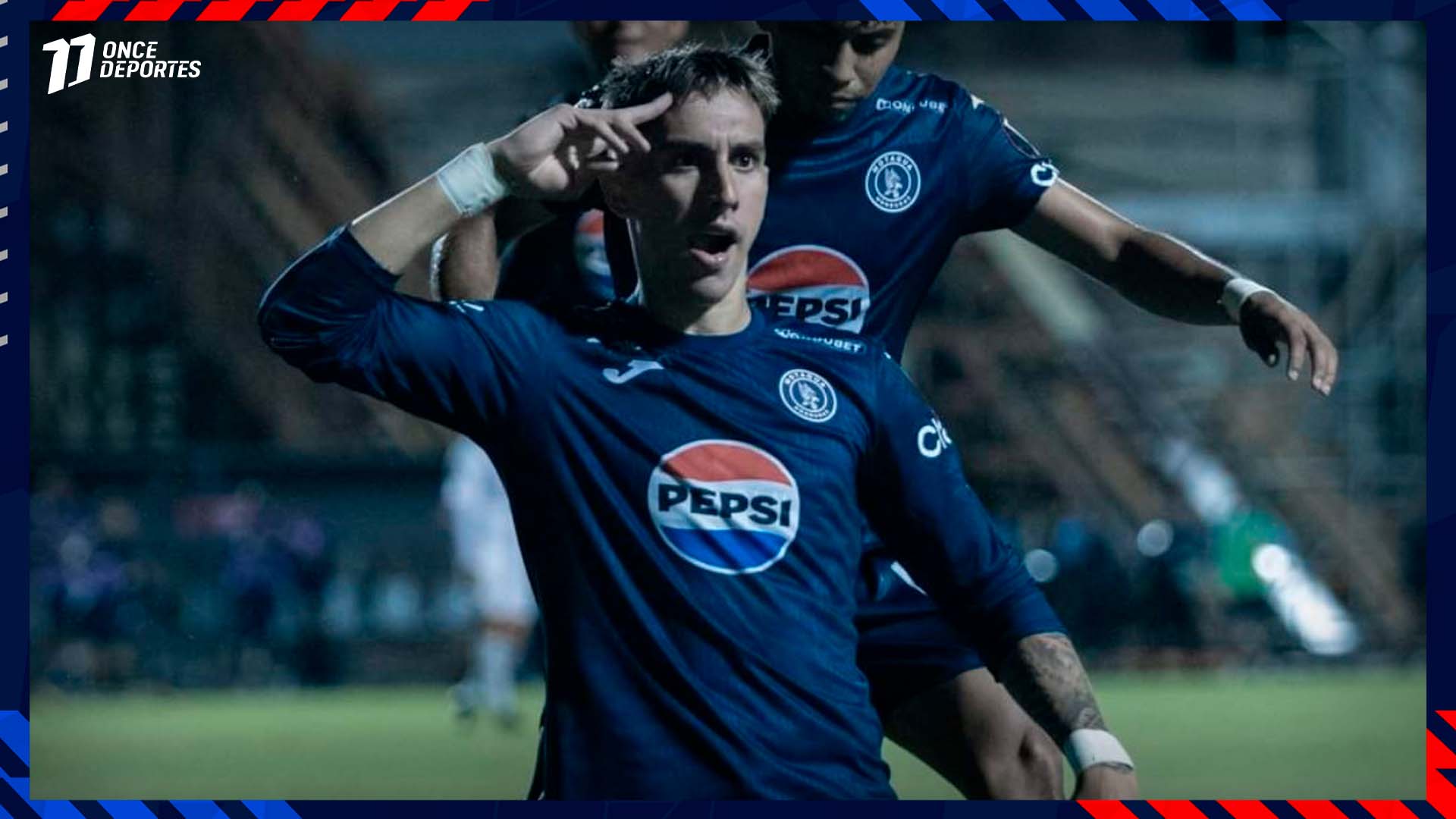 Rodrigo Auzmendi en la mira de Boca Juniors: Riquelme ya preguntó por el ex Motagua