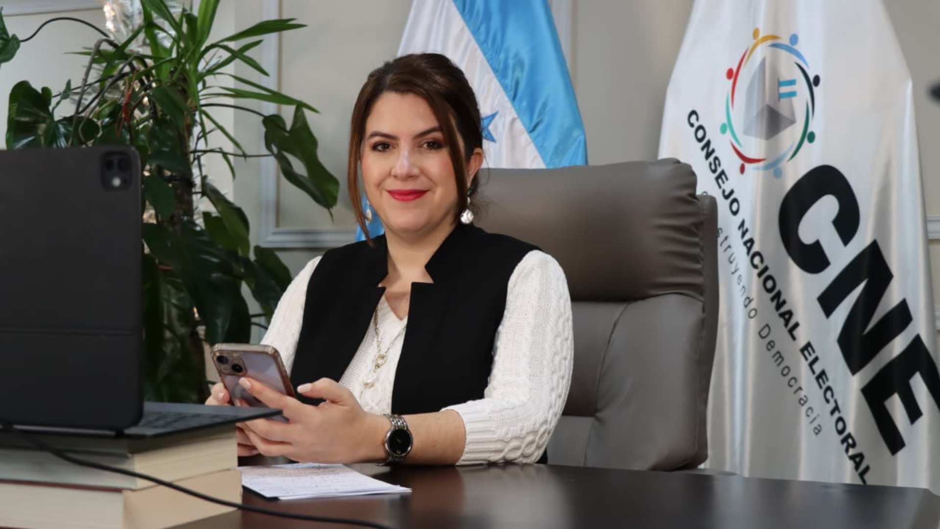 Mensaje de Cossette López durante primera legislatura del Congreso Nacional