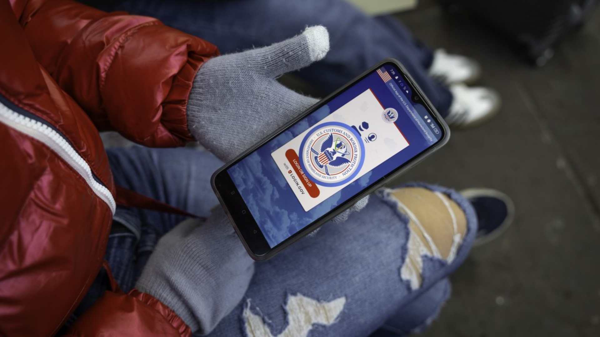 Aumentan incentivo para que migrantes salgan voluntariamente de Estados Unidos, ¿cuánto?