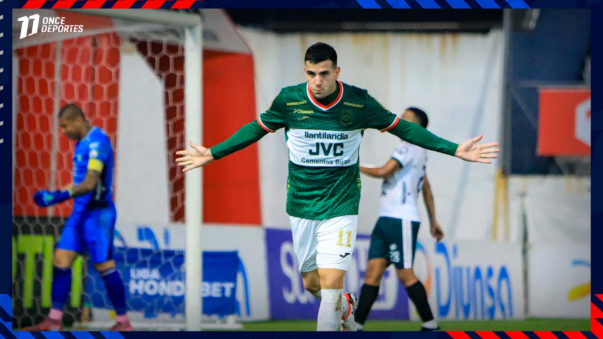 Marathón goleó 3-0 a Juticalpa con doblete de Messiniti y show de Lavallén