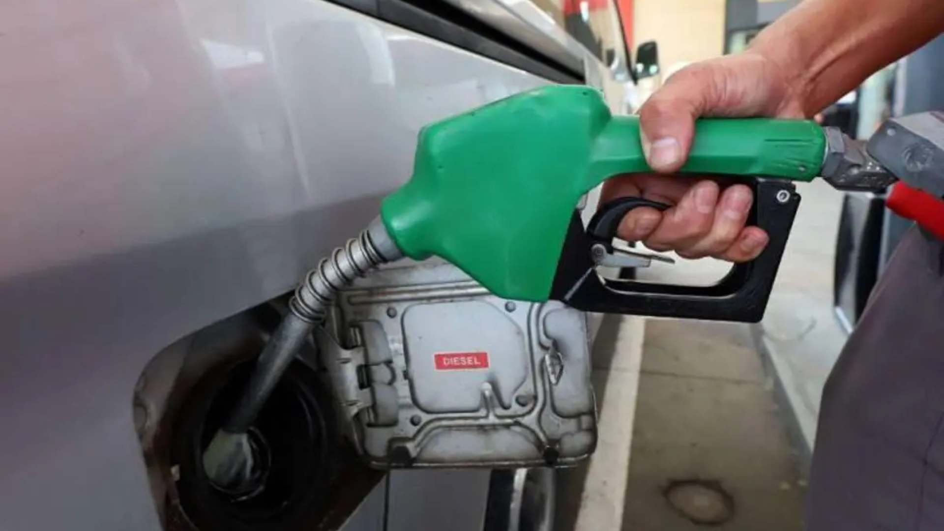 Rebajas en precios de los combustibles en Honduras