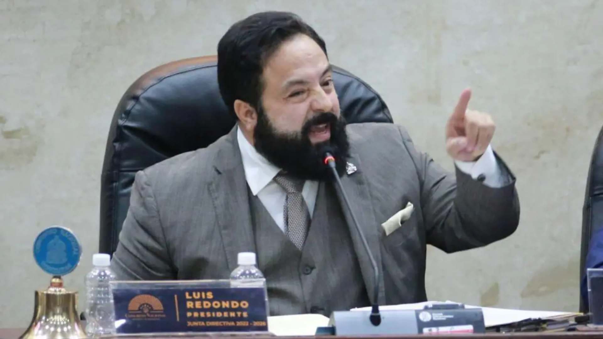 “Estamos a horas”: ¿Cuándo termina la presidencia de Luis Redondo en el Congreso Nacional?