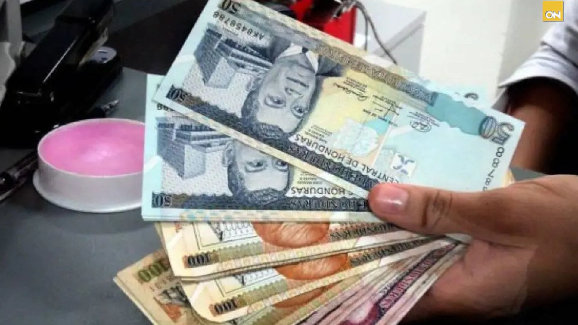 Salario mínimo 2026: Obreros buscan ajuste antes de Semana Santa