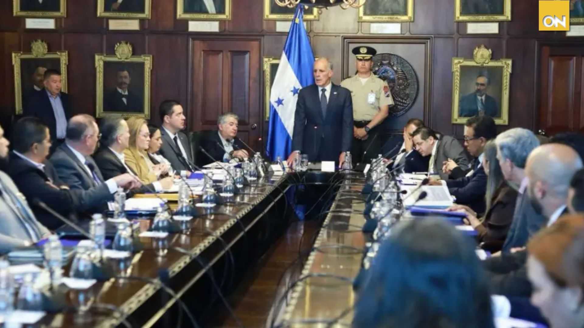 Se estiman hasta 15 mil despidos para aliviar carga presupuestaria en Honduras