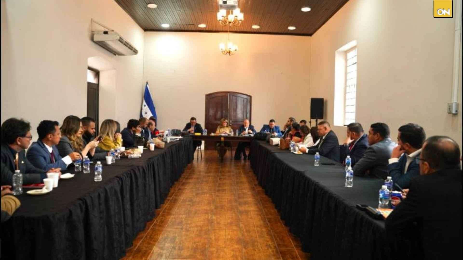 Libre sin jefe de bancada en el Congreso Nacional ¿Quiénes se perfilan como el líder del partido en el hemiciclo