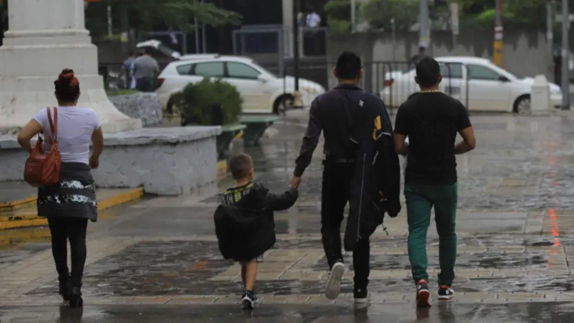 Lluvias aisladas y descenso leve de temperaturas marcarán el clima de este jueves en Honduras