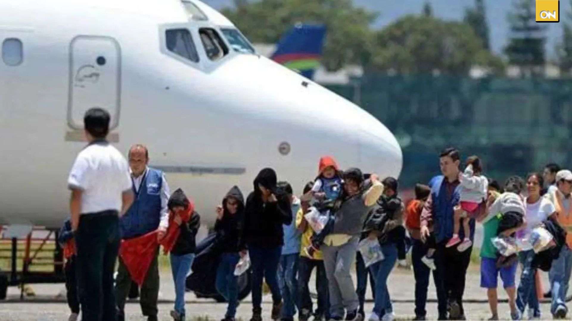 Un hondureño que fue deportado de Estados Unidos busca reencontrarse con su familia
