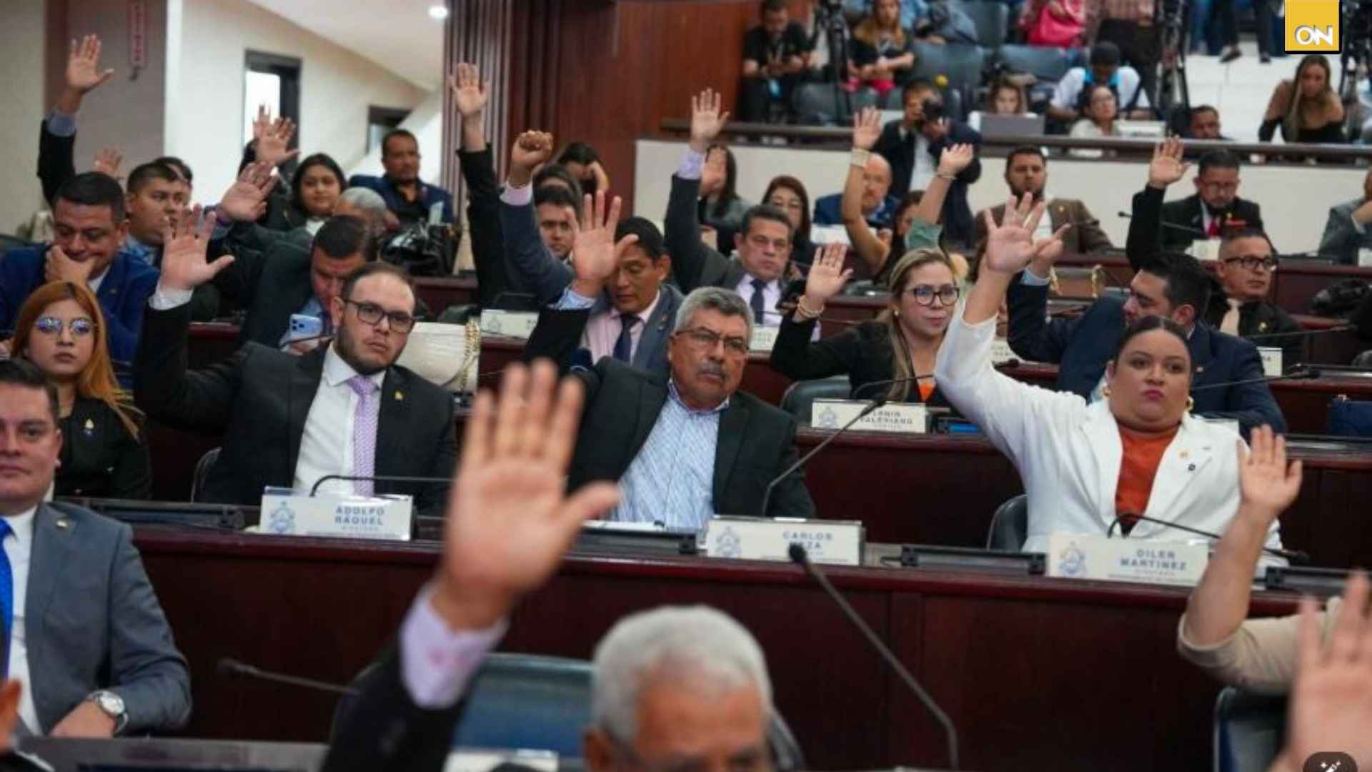 CN aprueba la Ley de Empleo Parcial pese al rechazo de la bancada de Libre
