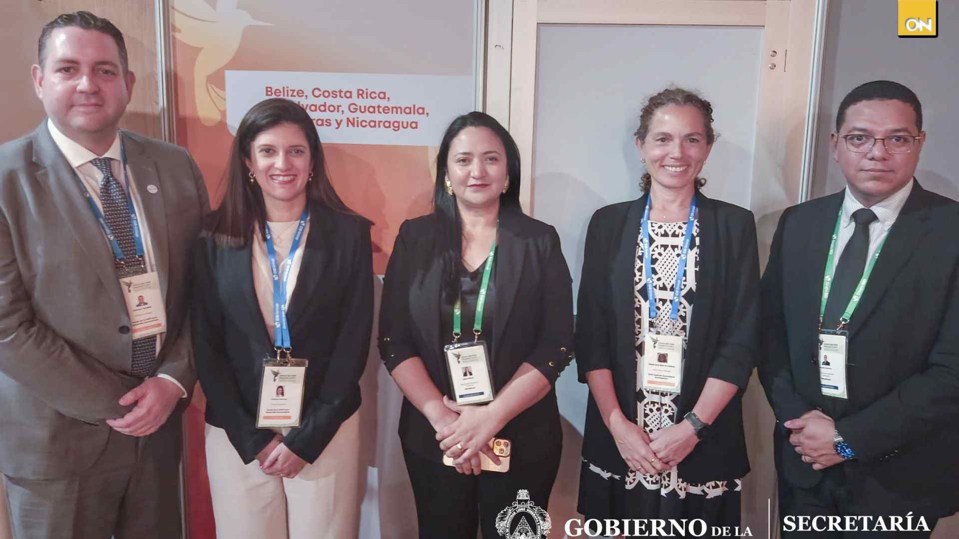 La delegación hondureña estuvo integrada por la subsecretaria de Crédito e Inversión Pública, Liliam Rivera Ochoa, y el director general de Crédito Público, Jacobo Herrera