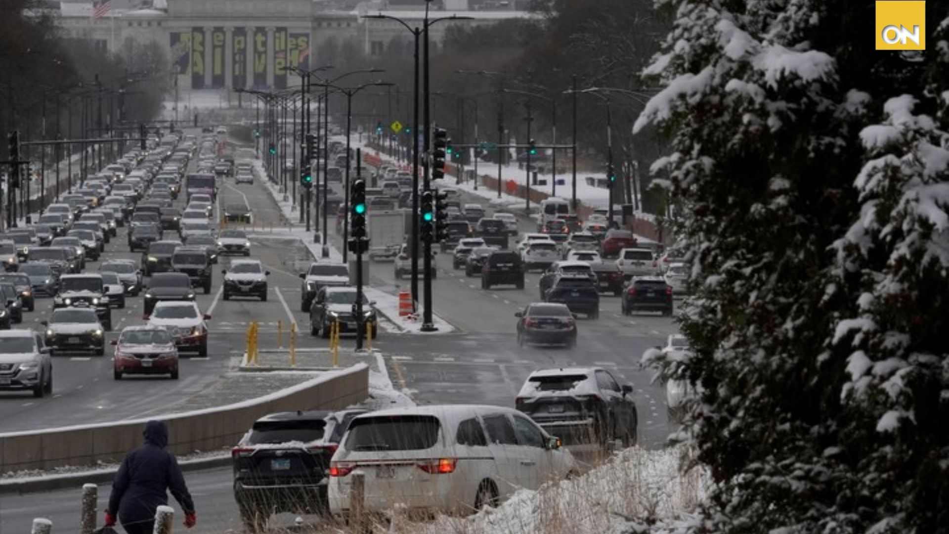 Tormentas, nieve y calor extremo golpean a Estados Unidos