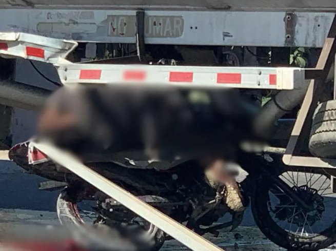 Madre hondureña hijo rastra