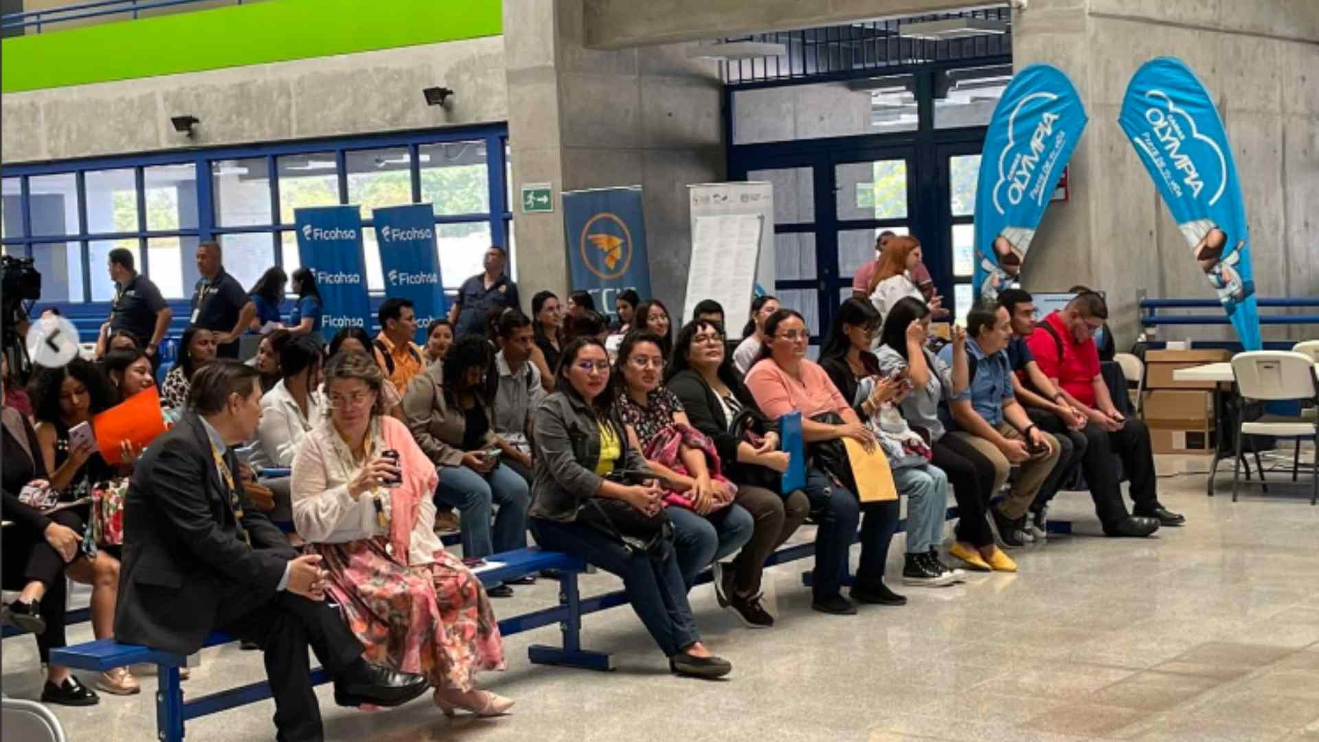 ¿Egresado o migrante retornado? La UNAH lanza programa de empleo para hondureños