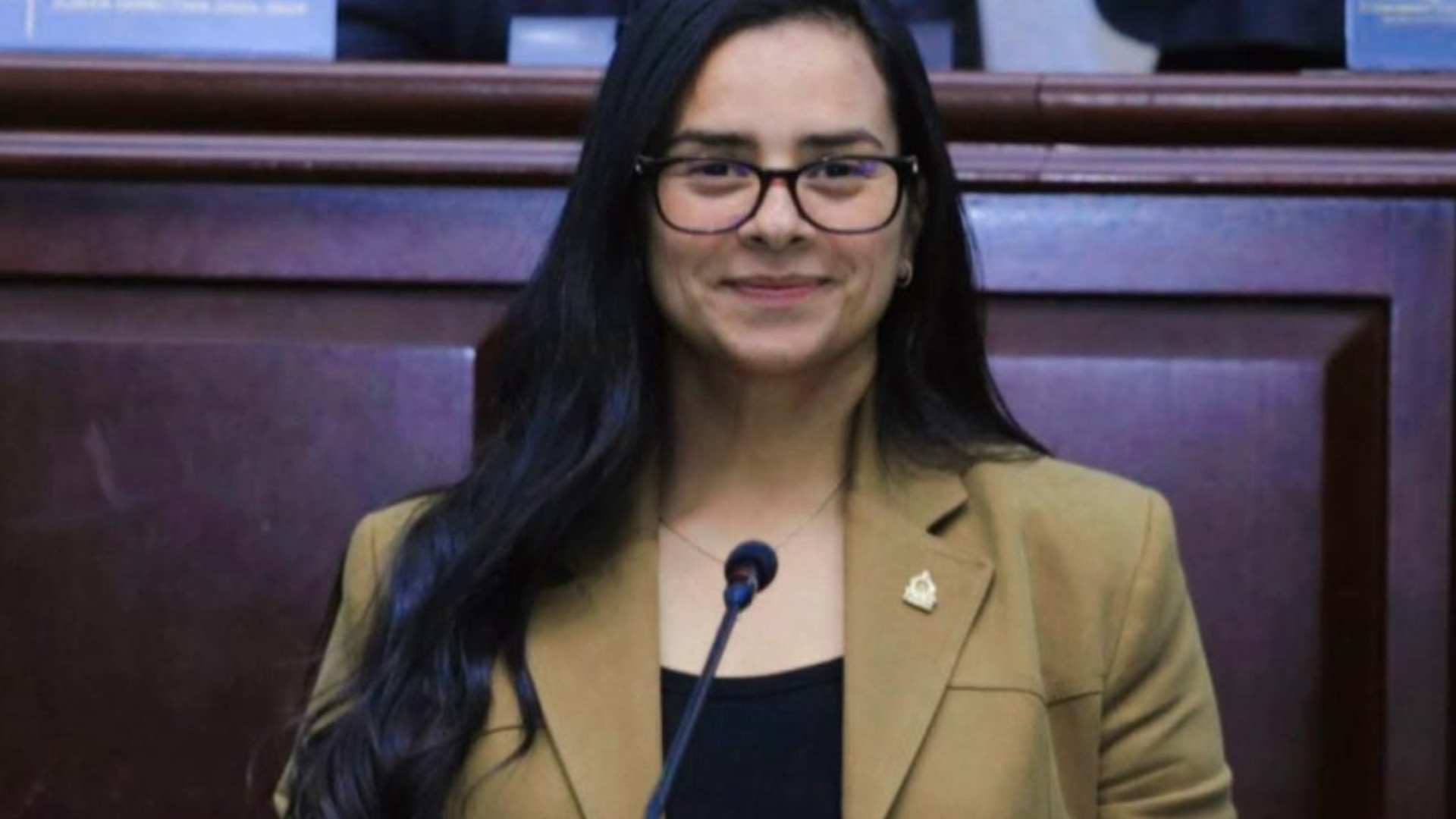 Caso Chequesol ¿Cambio de cheques a efectivo para Isis Cuellar?
