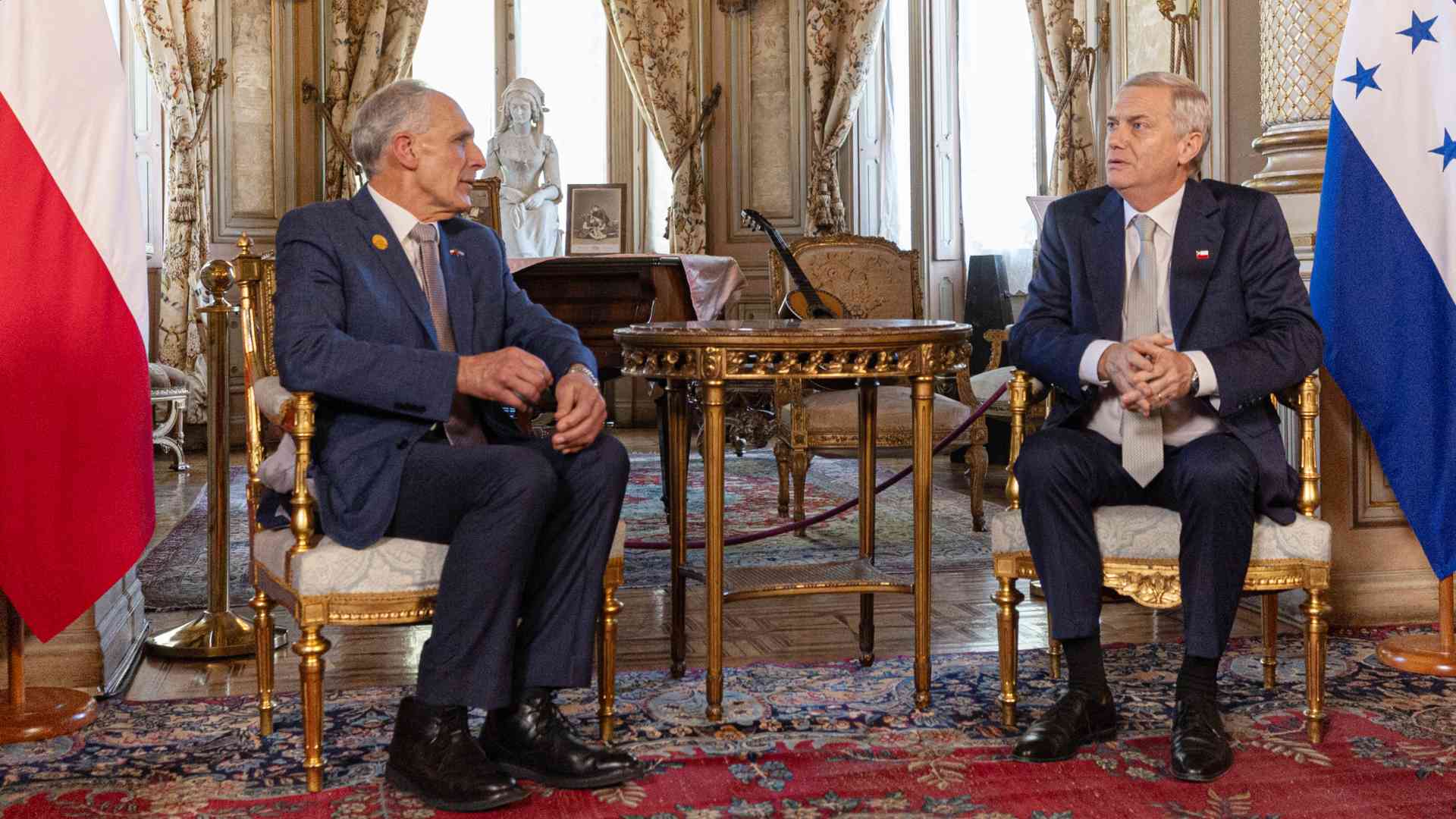 Nasry Asfura presente en Chile para toma de posesión de Kast