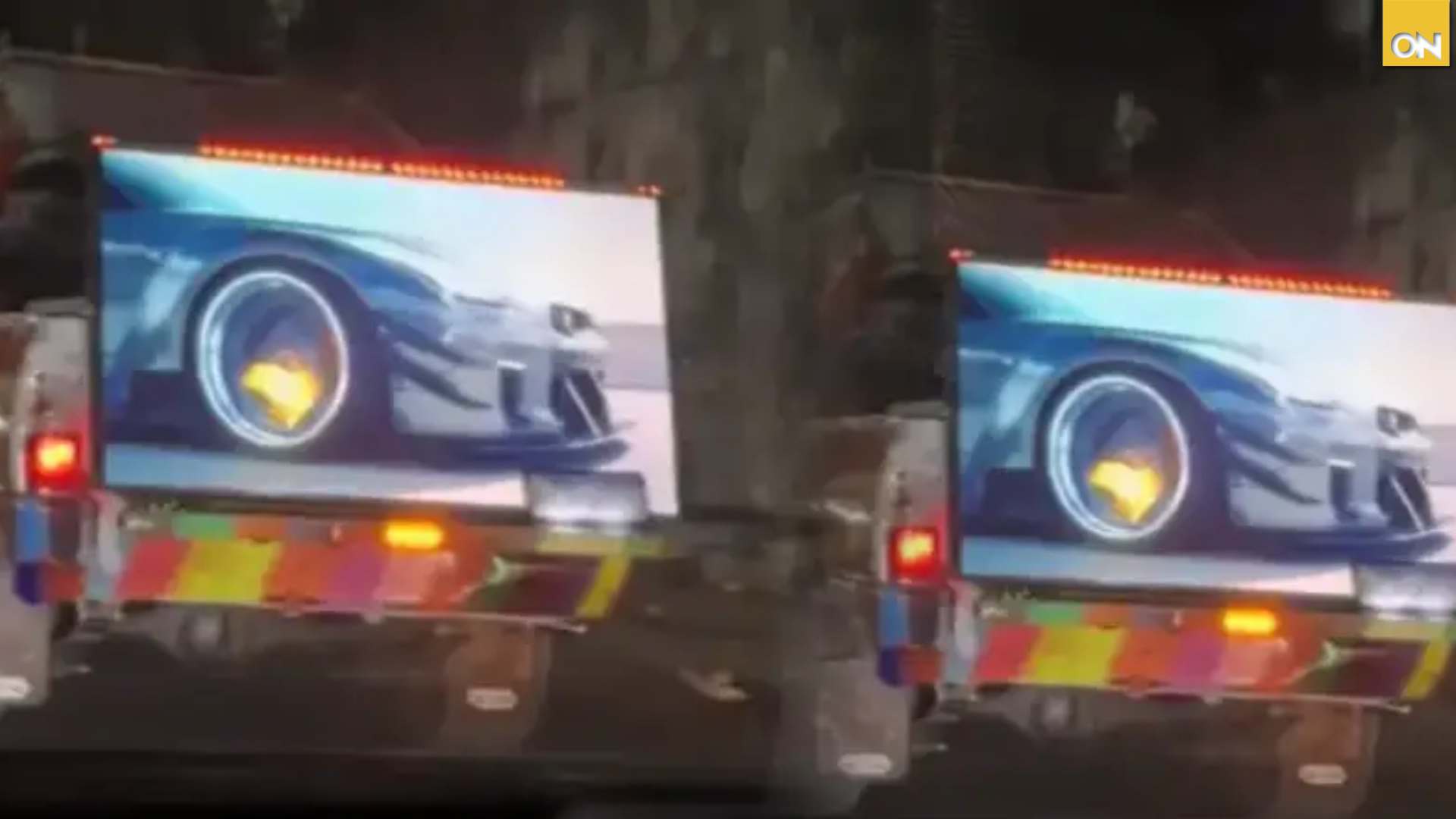 Hondureño instala pantalla gigante en camioneta