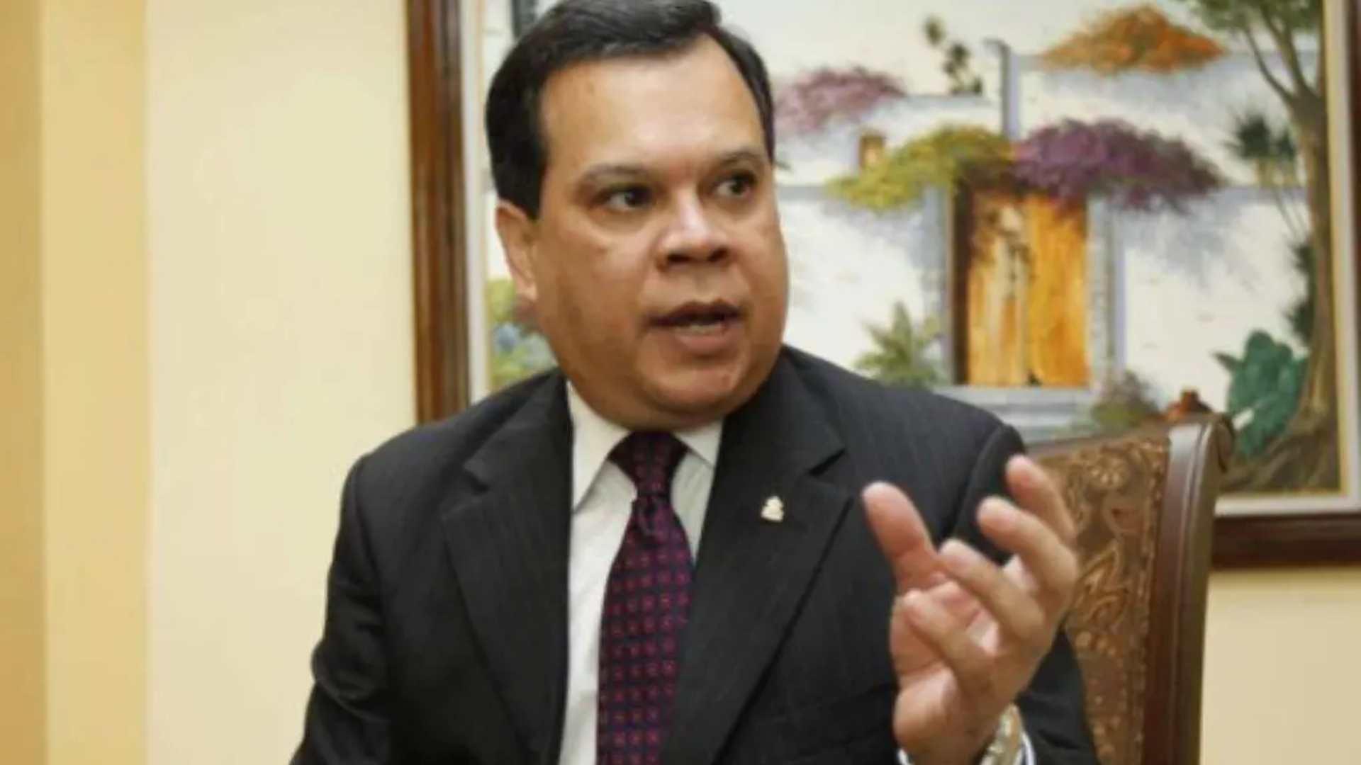 Tras varios años fuera de Honduras, reaparece exsecretario de la Presidencia, Ricardo Cardona
