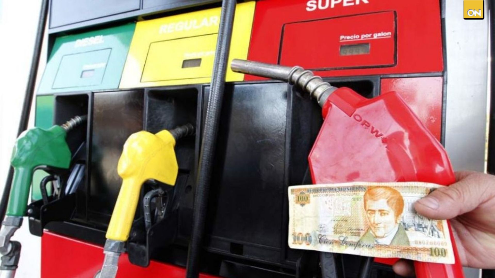 ¿Bajarán los combustibles en Honduras? Analistas explican impacto tras apertura del estrecho de Ormuz