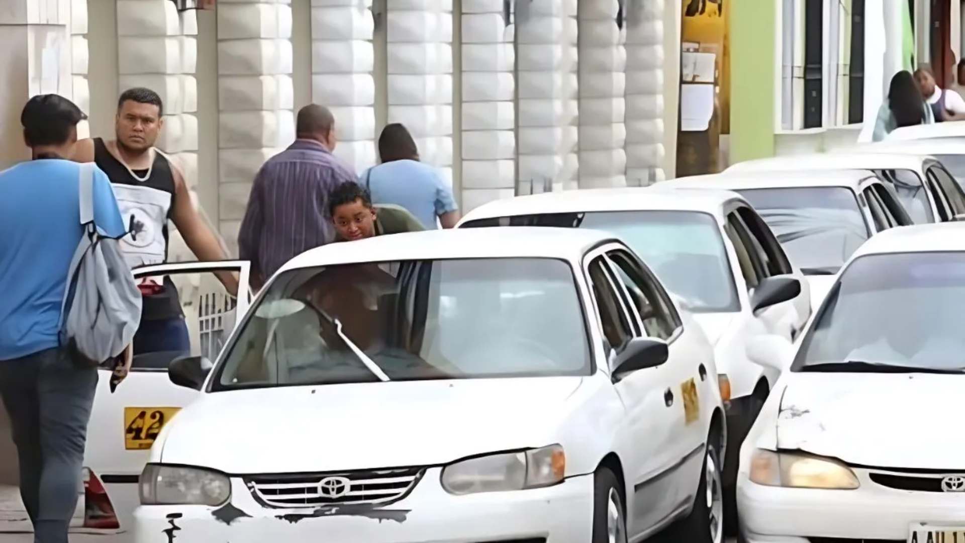 Este lunes entra aumento a taxi colectivo en Tegucigalpa