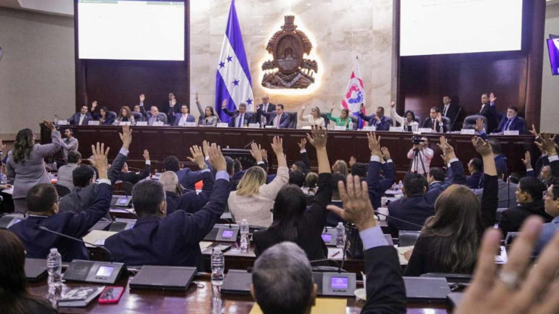 Lista completa: Estos son los 15 diputados de Libre sancionados por desórdenes en el CN y reducción de salario