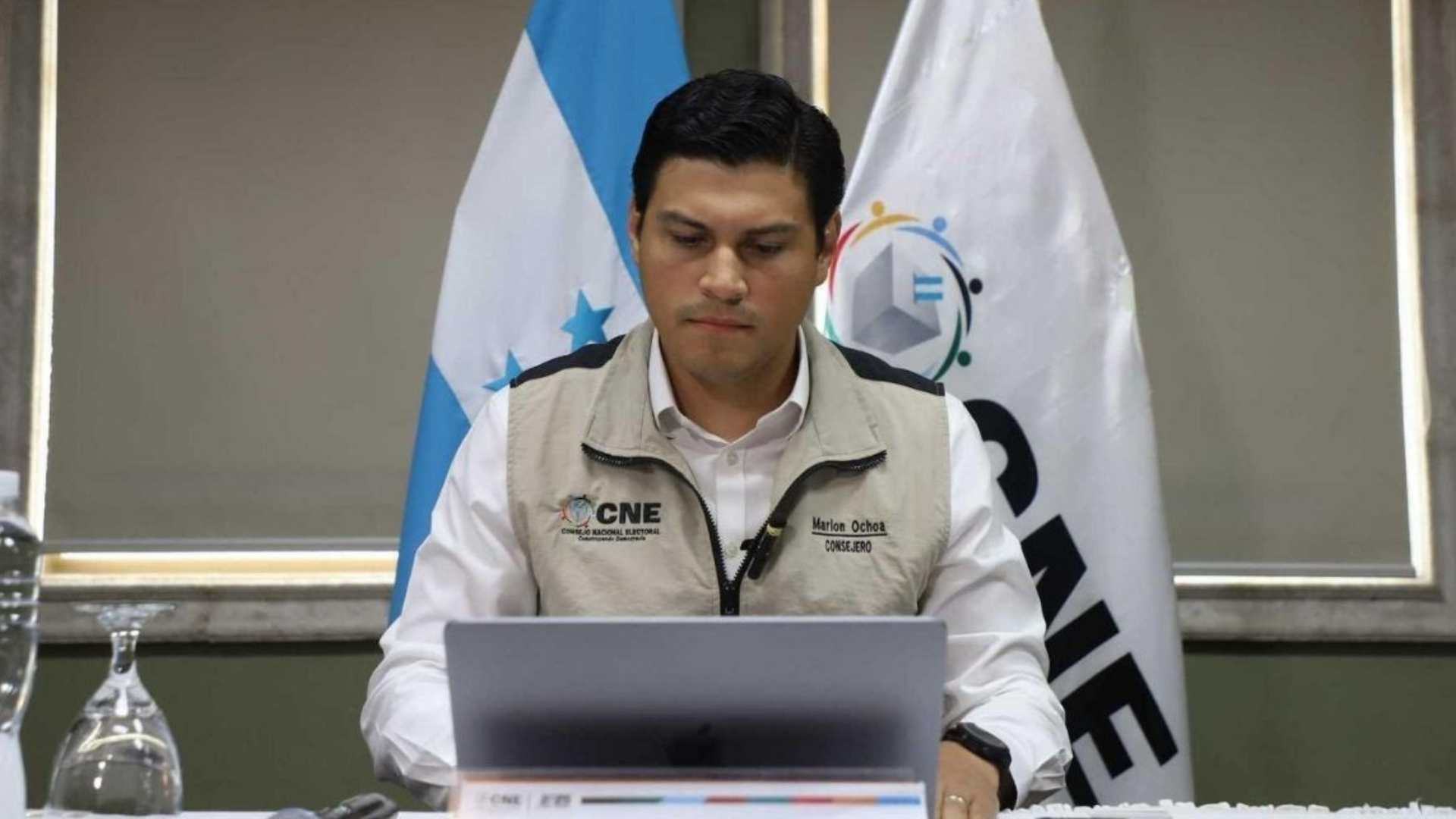Marlon Ochoa se pronuncia tras destitución en juicio político