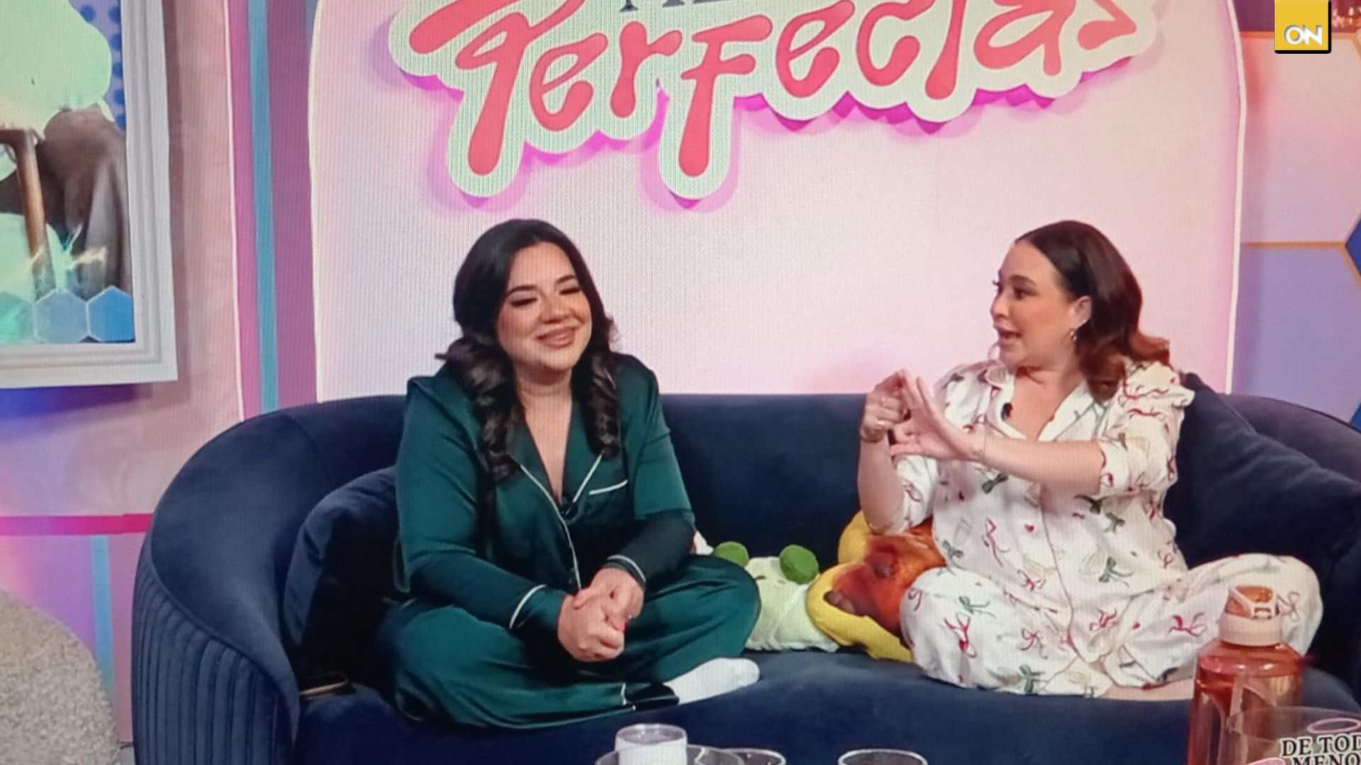 “Ser reales en redes: creadoras hondureñas reflexionan sobre autenticidad, salud mental y el costo de la exposición digital”