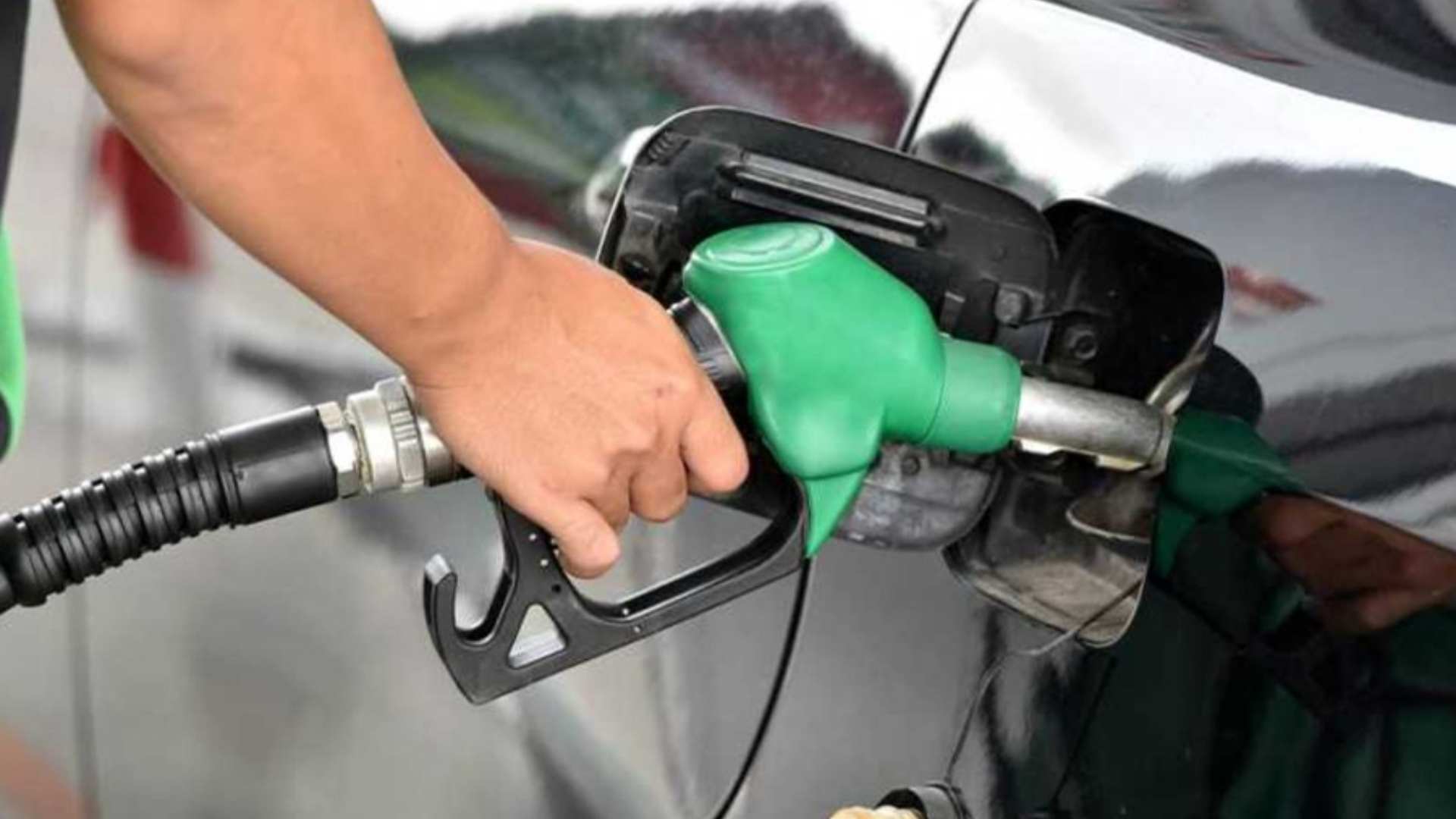 ¿Quitar impuesto ante alzas de combustibles en Honduras?