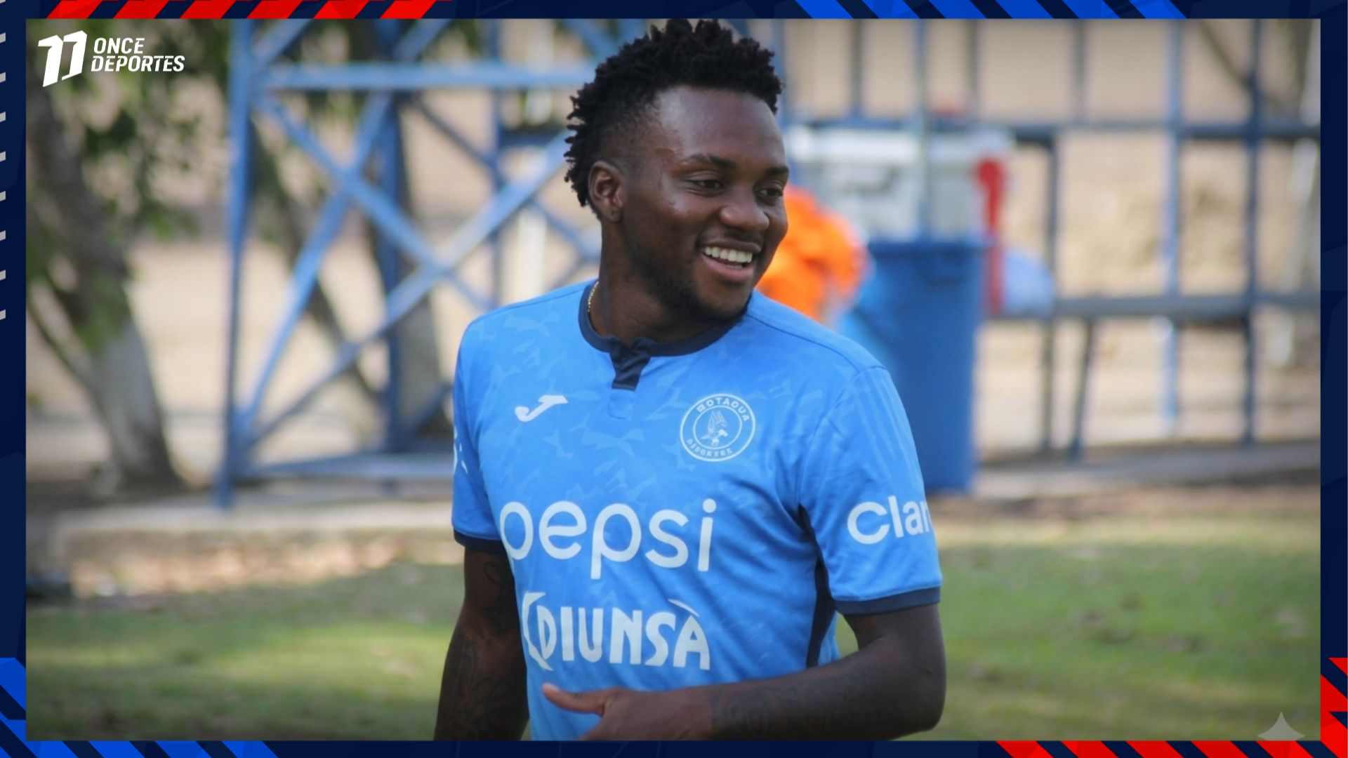 Carlos Mejía Sale Motagua
