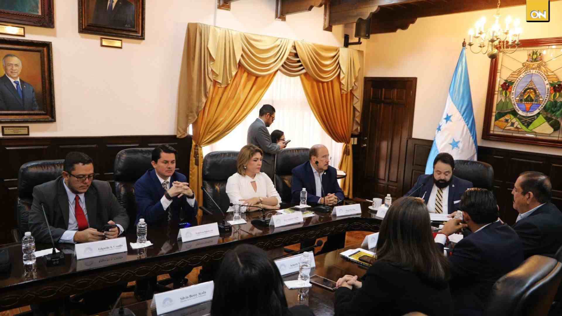 Reacciones a citación de exmiembros de Comisión Permanente
