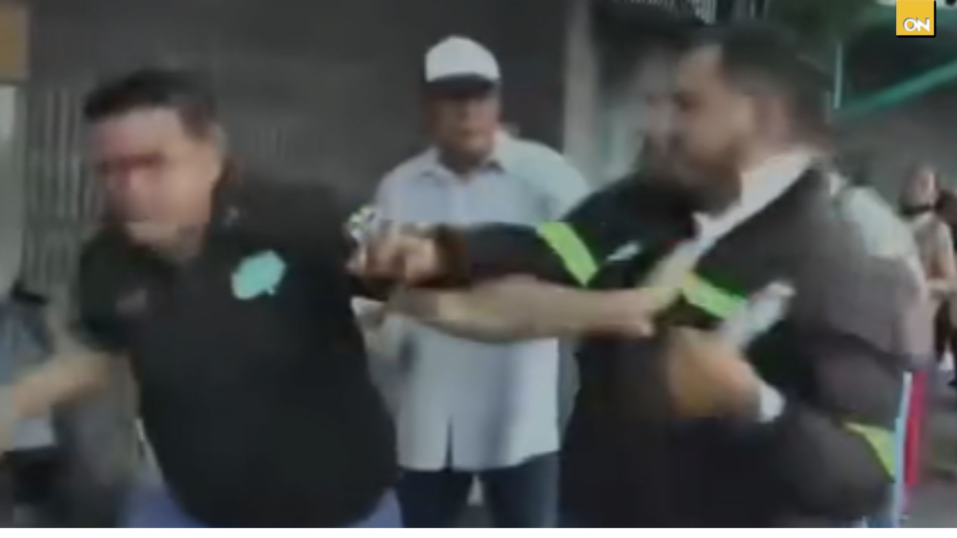 Periodista denuncia agresión de guardia en el Hospital Escuela