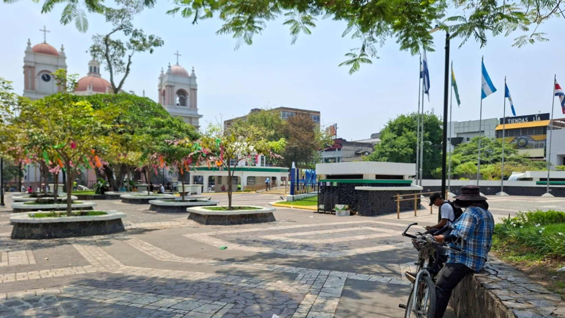 Ola de calor en Honduras: temperaturas de hasta 40°C mantienen en alerta a Copeco este viernes