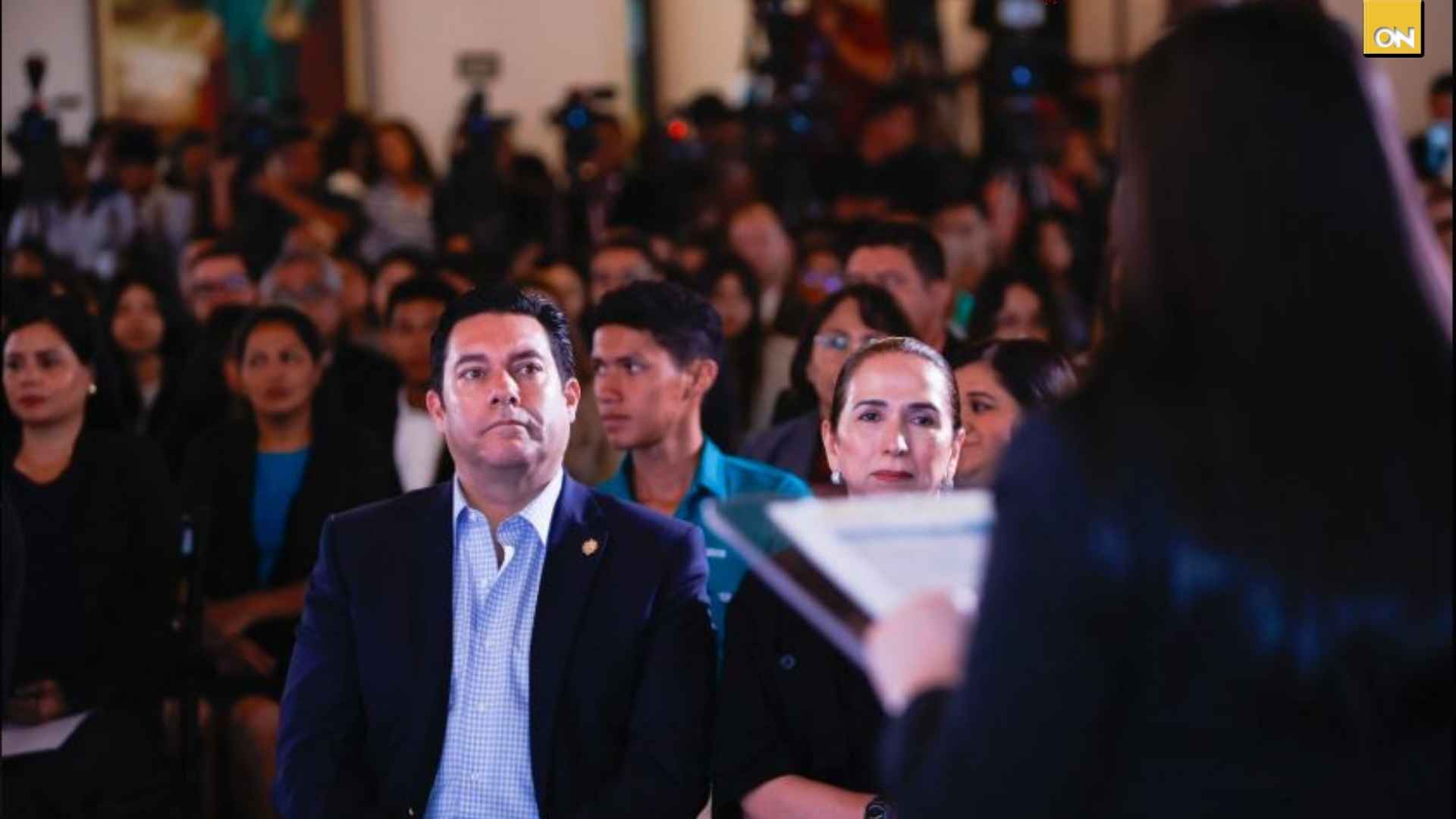Alcalde Juan Diego Zelaya respalda programa de becas impulsado por el Gobierno