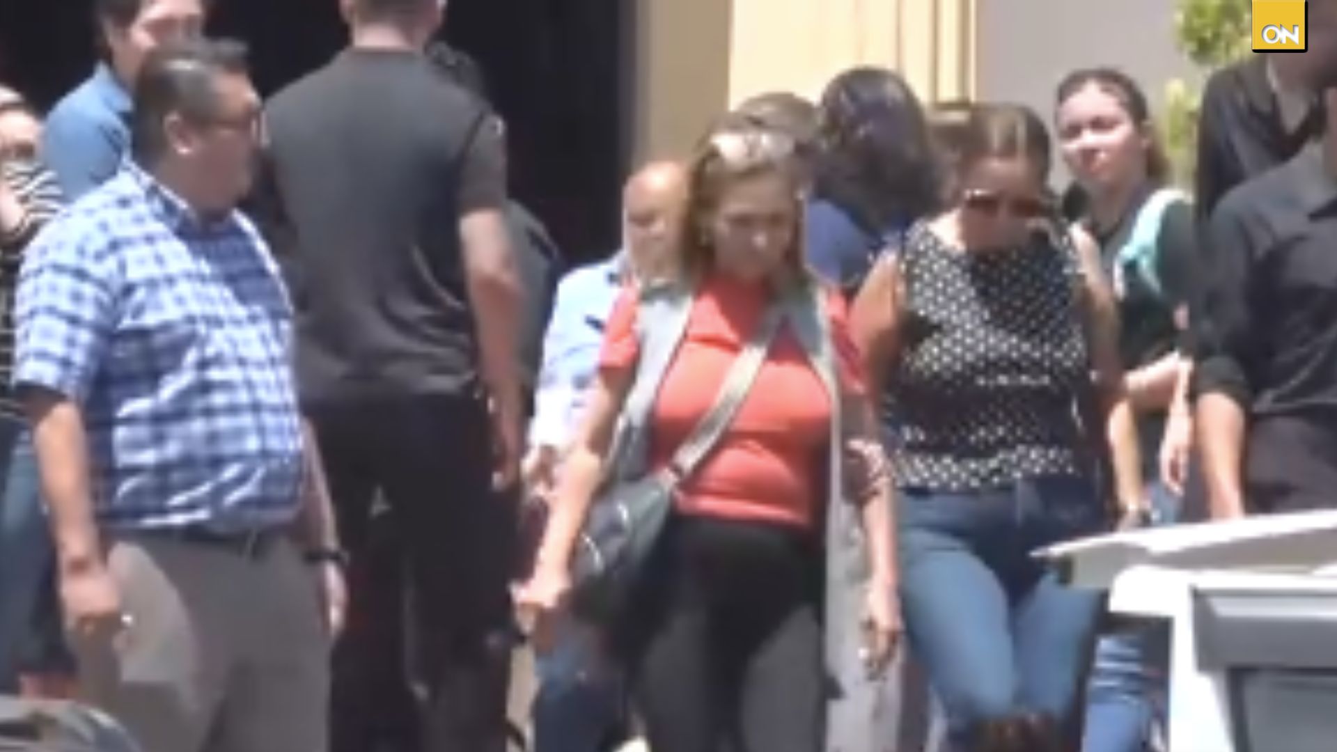 Familiares dan el último adiós a Claudia Garay, víctima de la tragedia en el Anillo Periférico